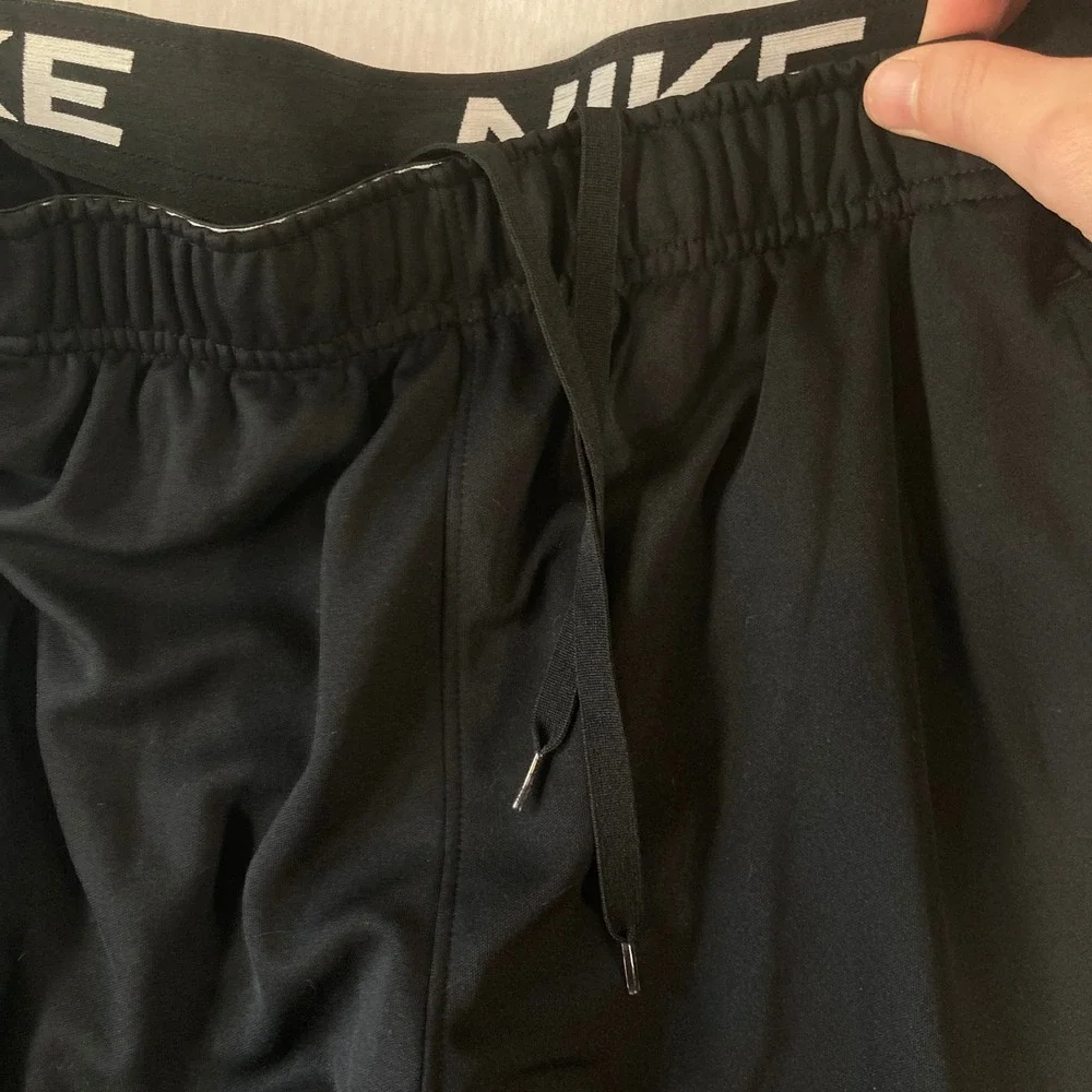 Nike Dri-FIT Joggers Mens Med Tapered Training Pants Black Zip Ankle FB7509-010